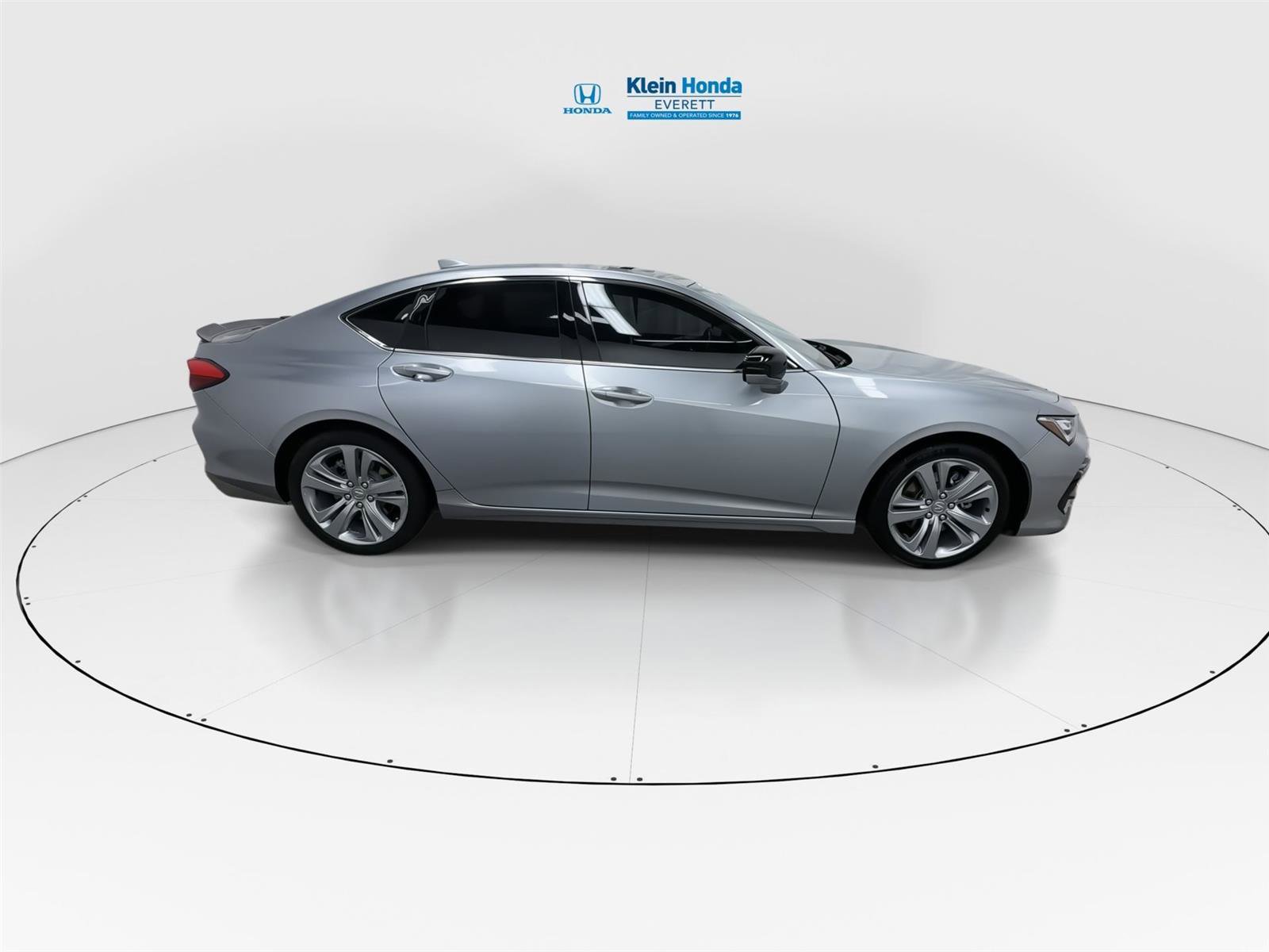 Used 2021 Acura TLX w/ Technology Package image 3