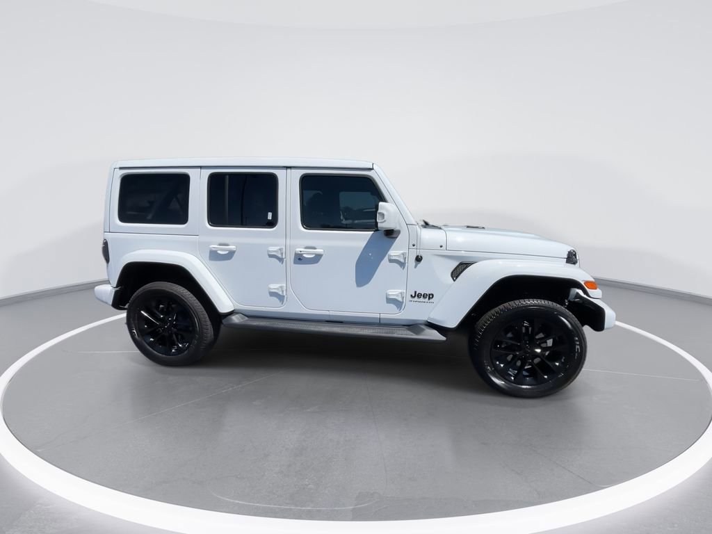 Used 2023 Jeep Wrangler Unlimited Sahara AWD/4WD image 9