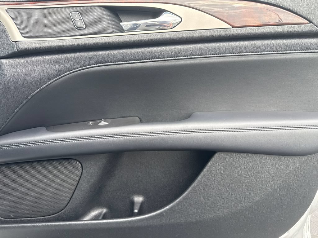 Used 2017 Lincoln MKZ Select FWD image 46