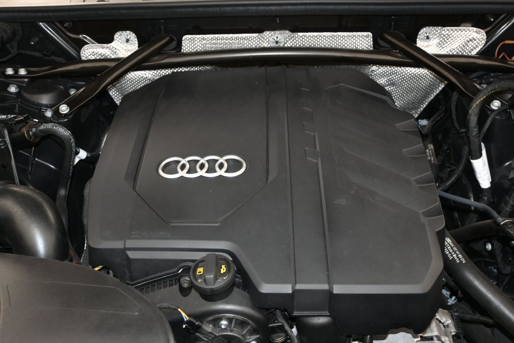 Used 2023 Audi Q5 2.0T Prestige w/ Prestige Package AWD/4WD image 40
