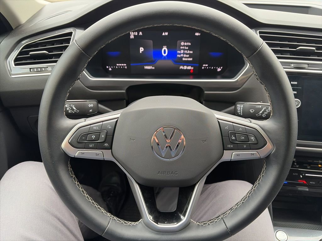 Certified 2024 Volkswagen Tiguan SE image 16