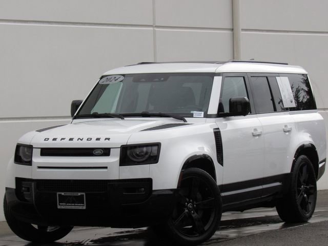 Used 2024 Land Rover Defender 130 X-Dynamic SE image 1