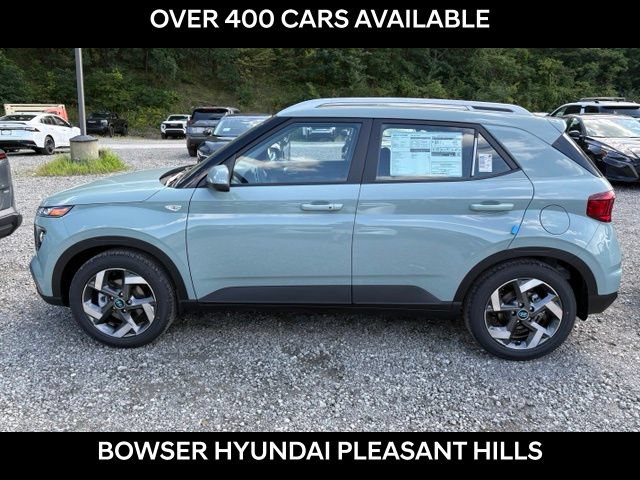 New 2026 Hyundai Venue SEL FWD image 2