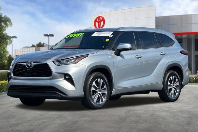Certified 2020 Toyota Highlander XLE FWD image 10