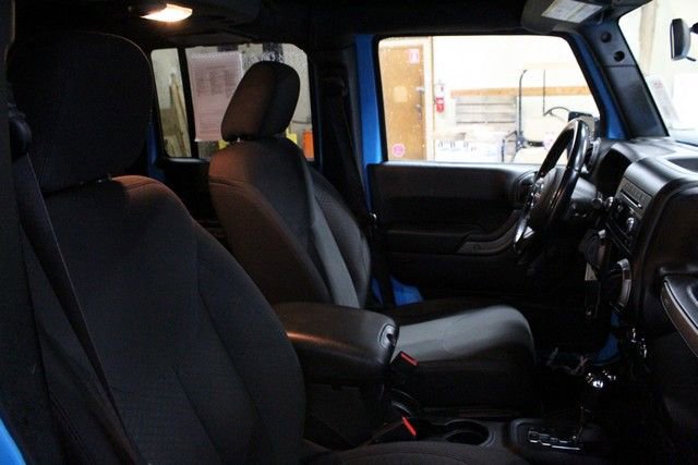 Used 2018 Jeep Wrangler Unlimited Sport image 10