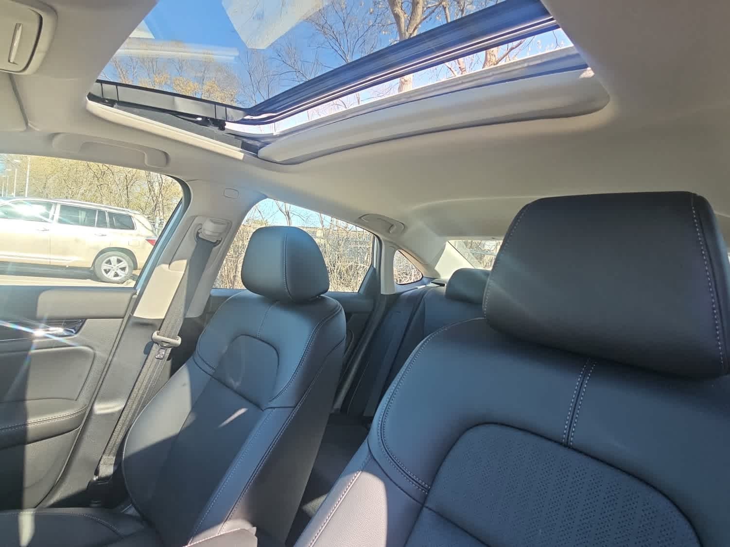 Used 2023 Honda Civic Touring image 6