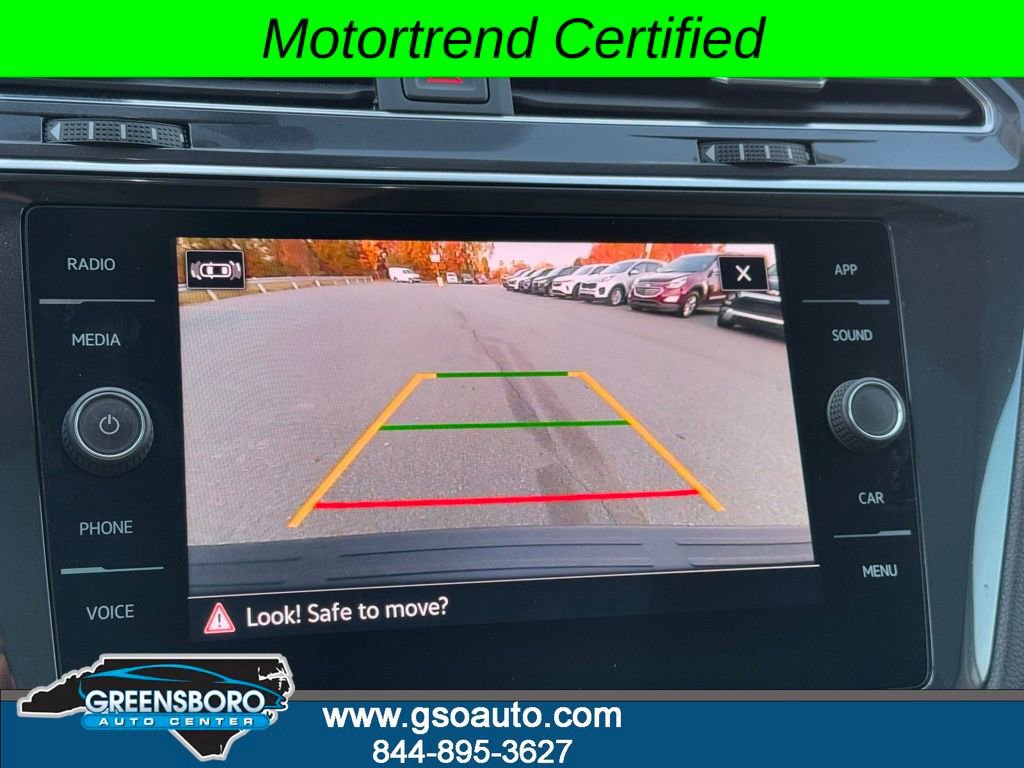 Used 2021 Volkswagen Tiguan SE w/ Panoramic Sunroof Package image 25