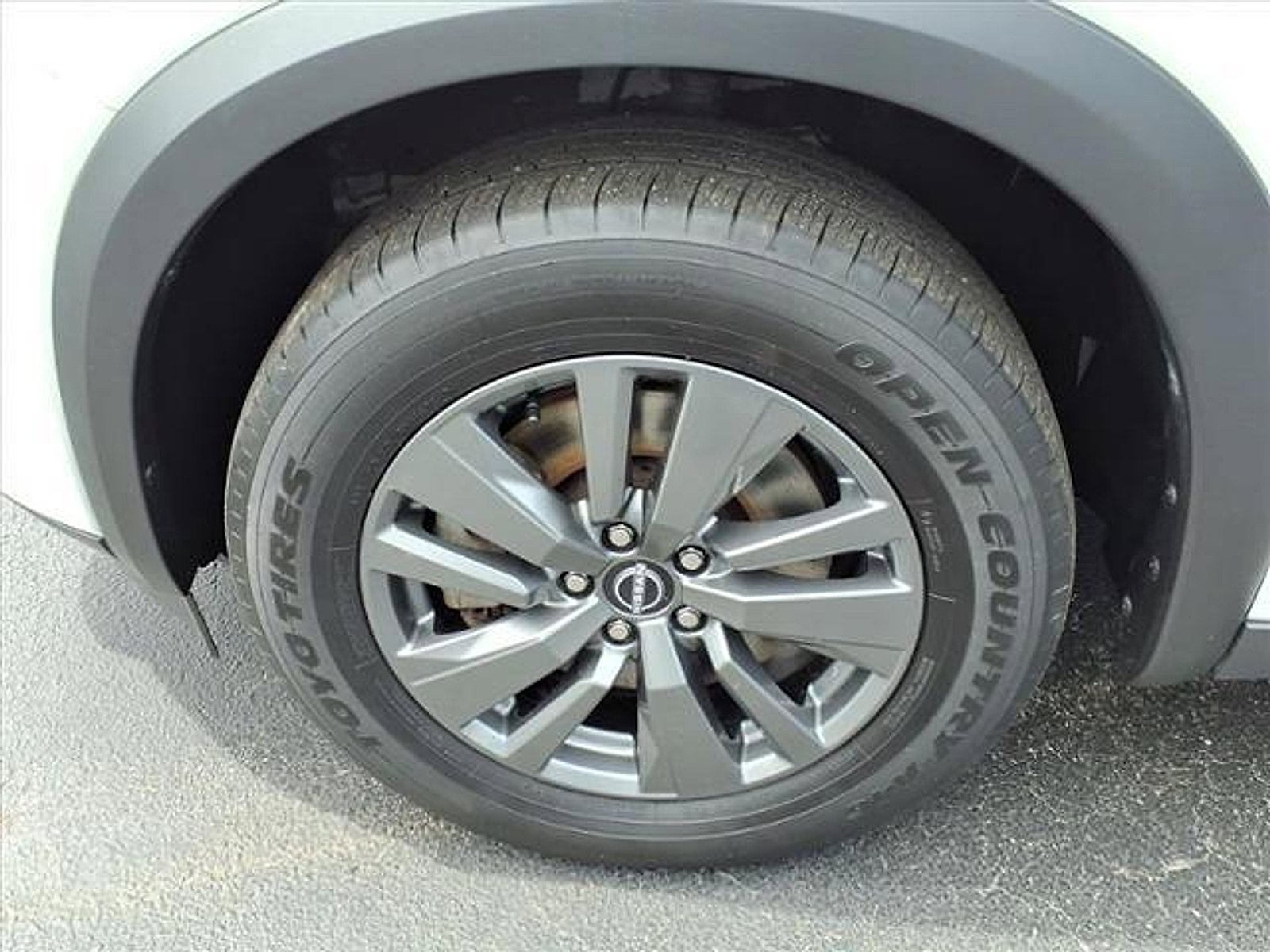 Certified 2024 Nissan Pathfinder SV image 14