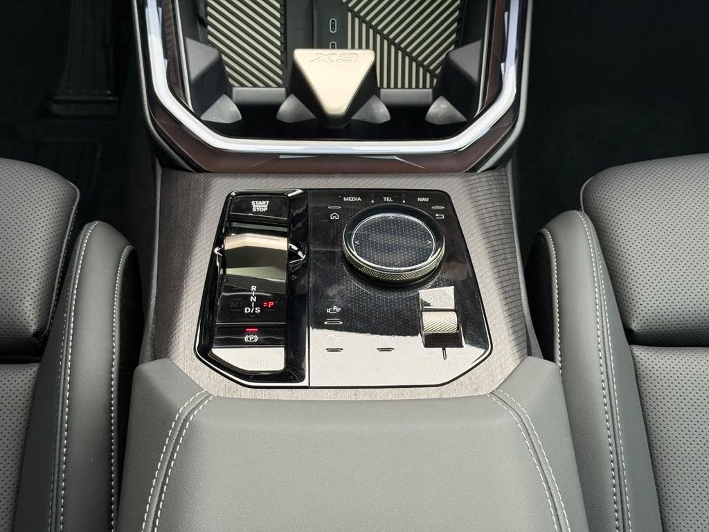 Certified 2025 BMW X3 xDrive30i w/ Convenience Package image 12