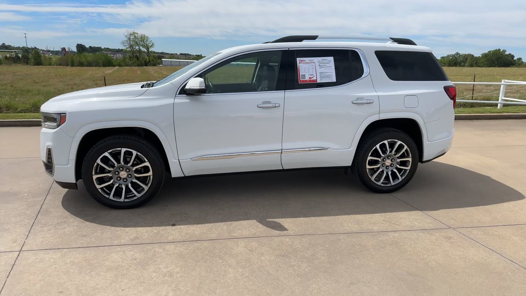 Used 2023 GMC Acadia Denali FWD image 6