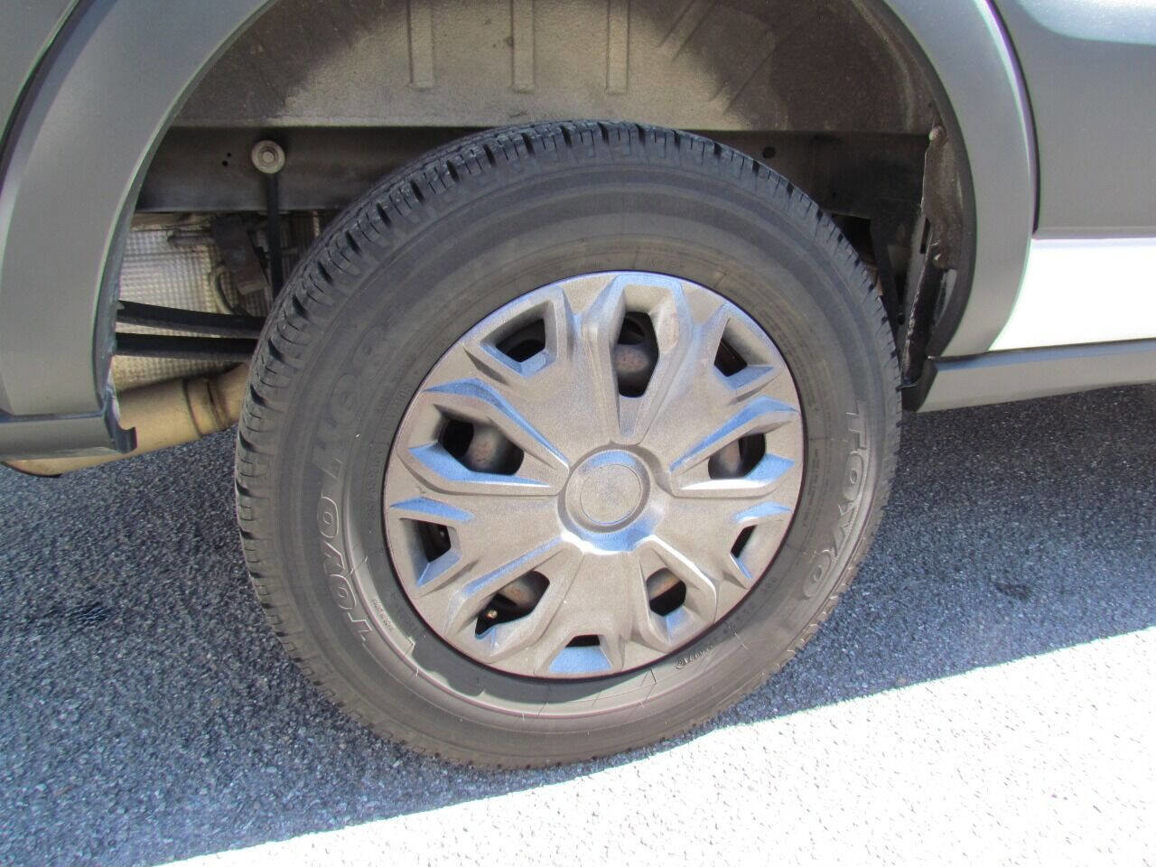 Used 2016 Ford Transit 350 XLT RWD image 26