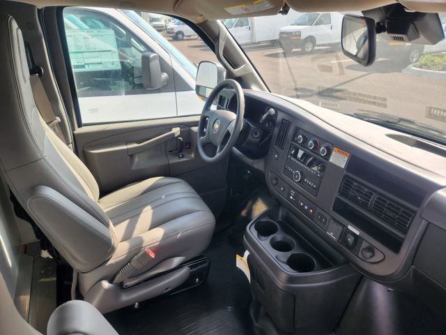 New 2024 Chevrolet Express 3500 w/ Power Convenience Package image 19