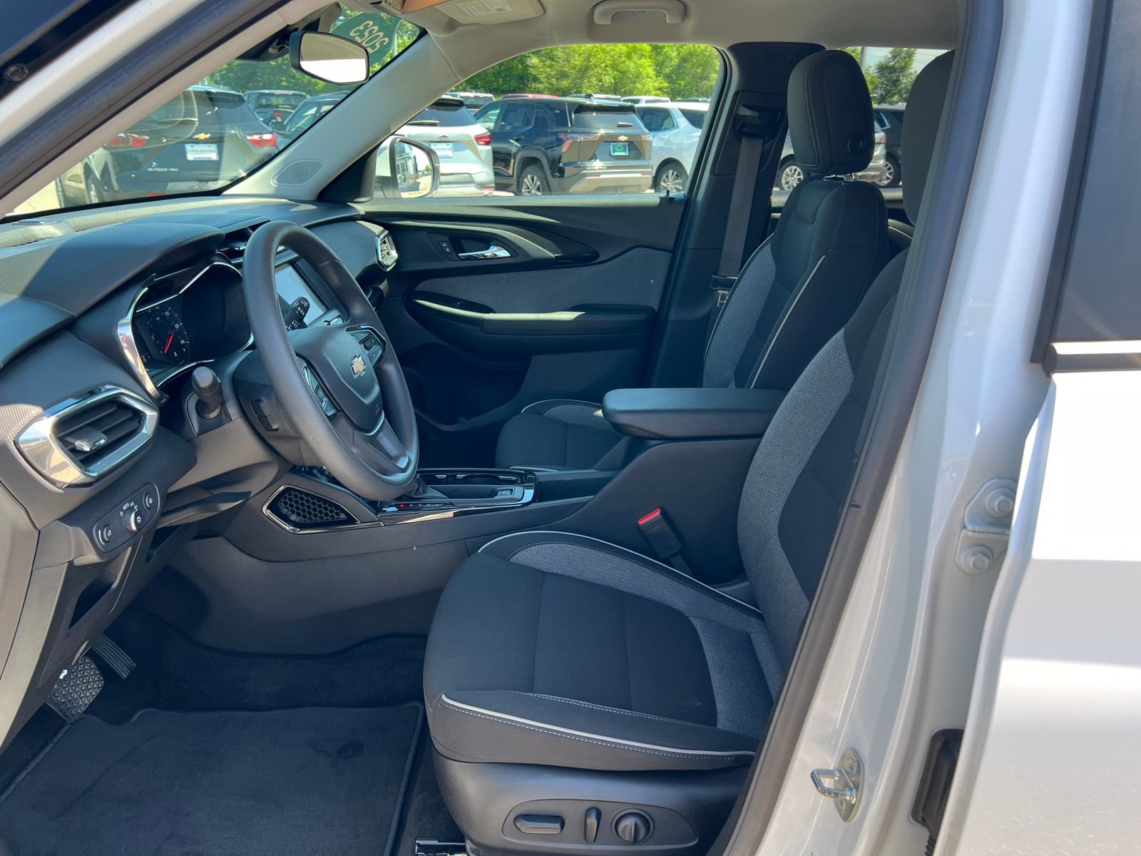 Certified 2023 Chevrolet TrailBlazer LT AWD/4WD image 5