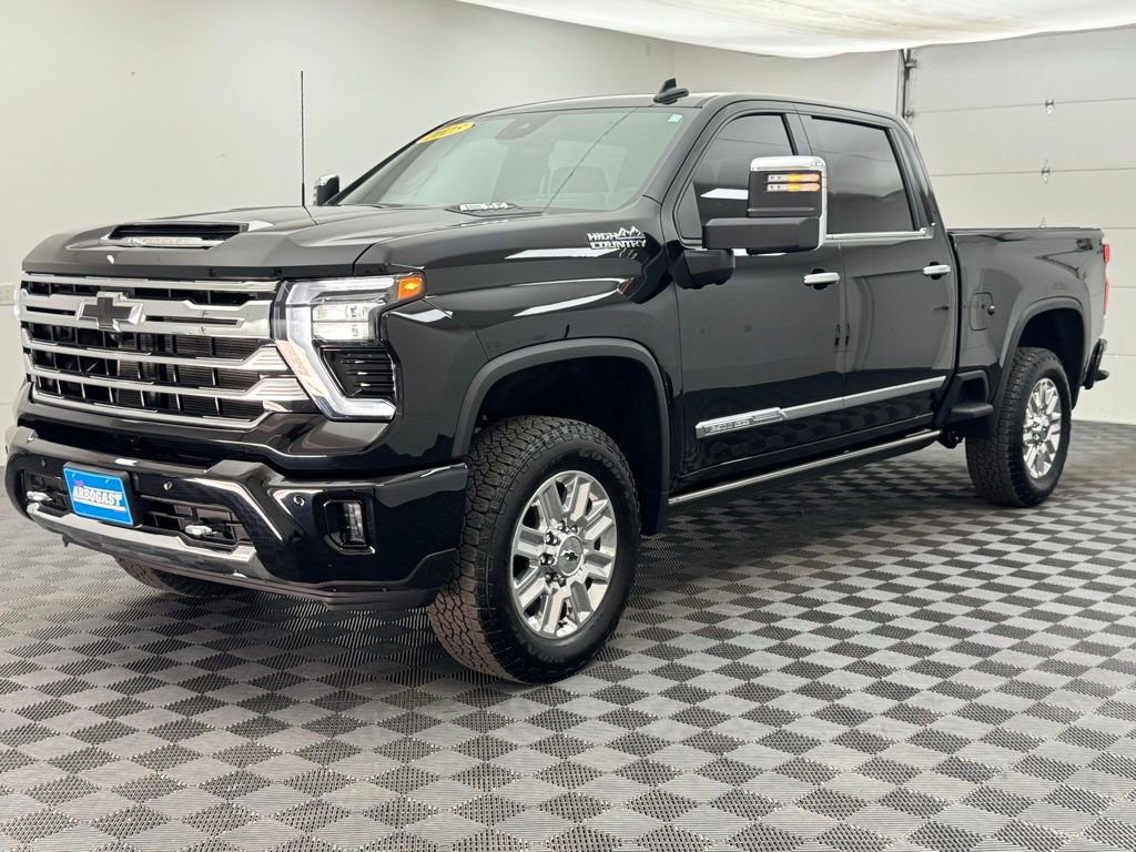 Used 2025 Chevrolet Silverado 2500 High Country w/ Technology Package AWD/4WD video 2