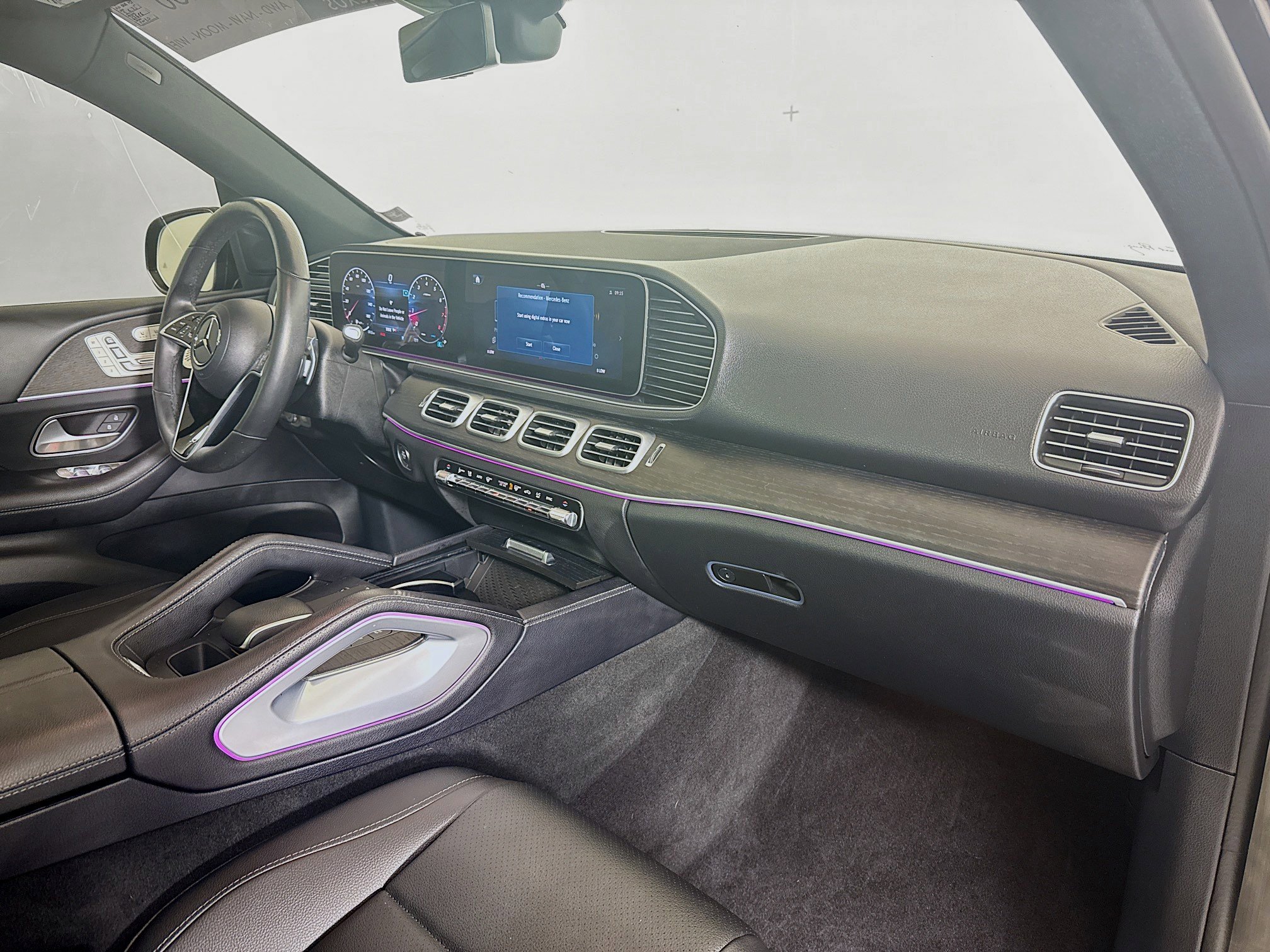 Used 2024 Mercedes-Benz GLE 350 4MATIC image 29