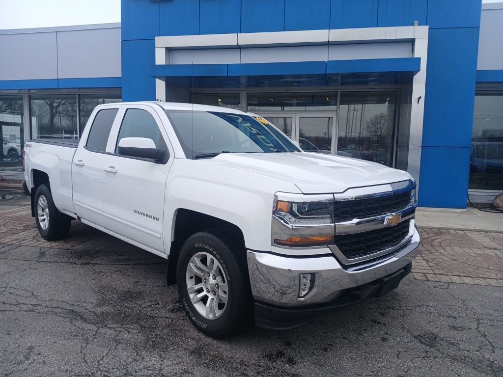 Used 2017 Chevrolet Silverado 1500 LT w/ All Star Edition image 10