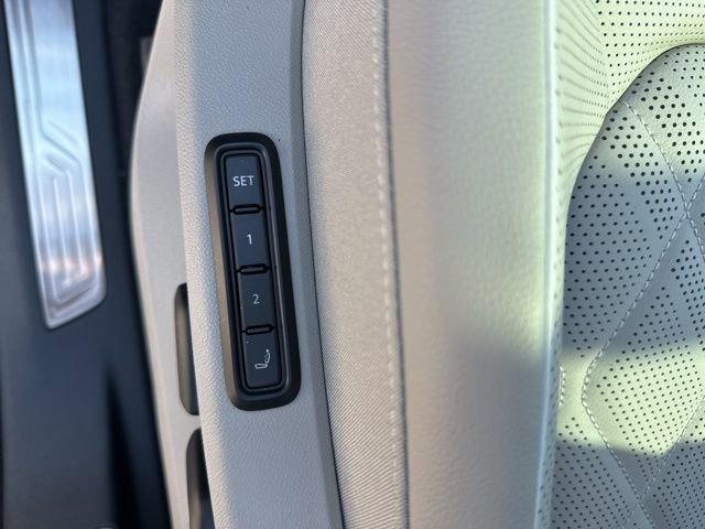 New 2026 Volkswagen Atlas SEL Premium R-Line image 14