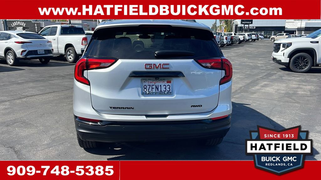 Used 2021 GMC Terrain SLT w/ Elevation Edition image 4