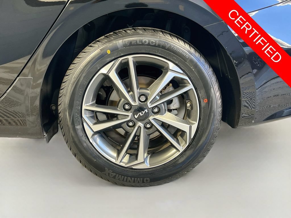 Certified 2023 Kia Forte LXS FWD image 30