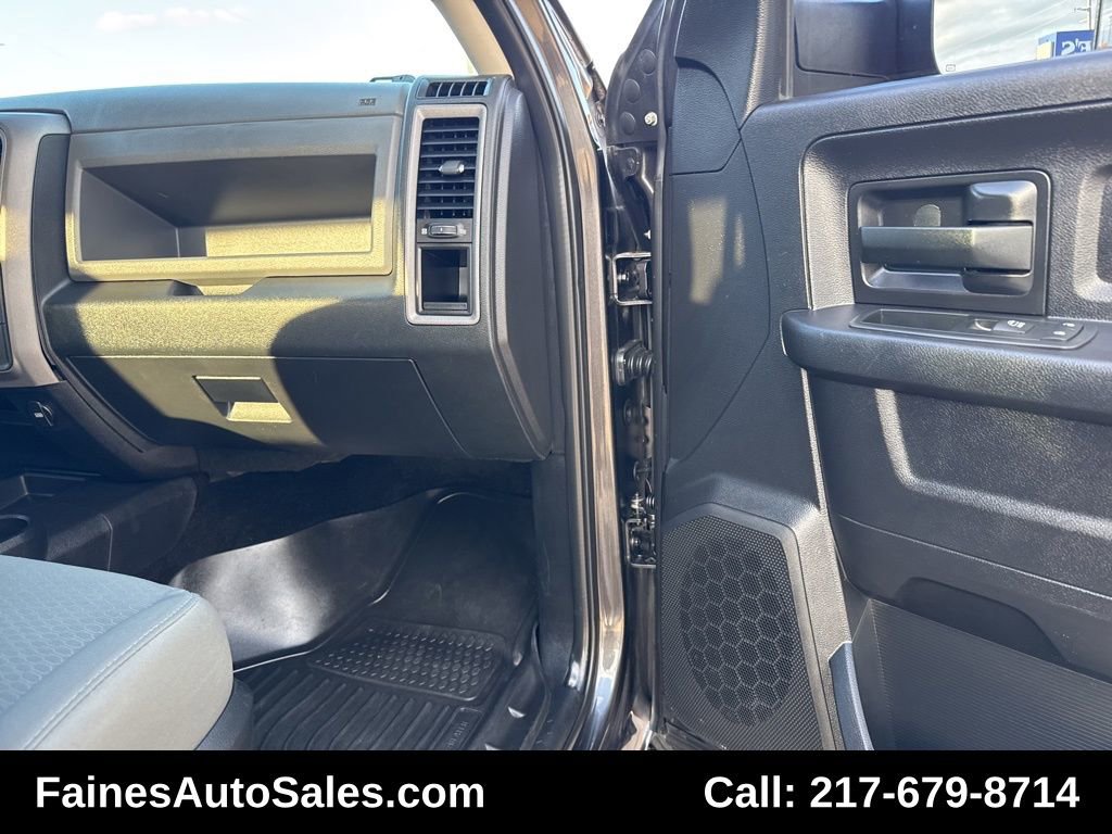 Used 2016 RAM 2500 Tradesman w/ Chrome Appearance Group image 79