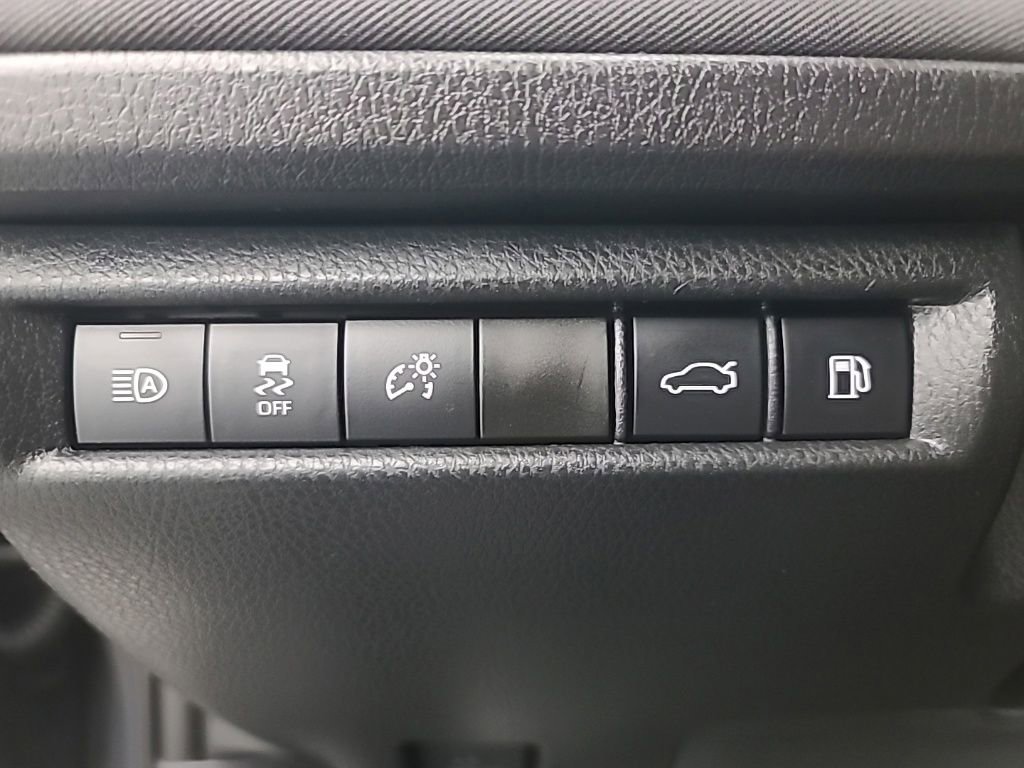 Used 2026 Toyota Camry LE FWD image 27