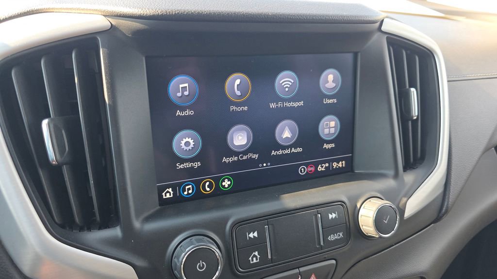 Used 2024 GMC Terrain SLT image 18