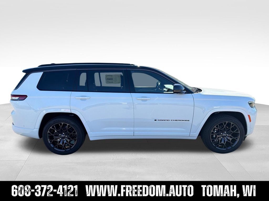 New 2026 Jeep Grand Cherokee L Summit w/ Obsidian Package AWD/4WD image 6