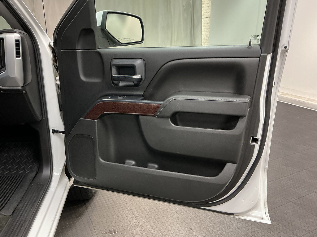 Used 2016 GMC Sierra 1500 SLE w/ SLE Value Package AWD/4WD image 32