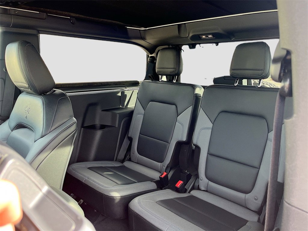 Used 2022 Ford Bronco Black Diamond image 24