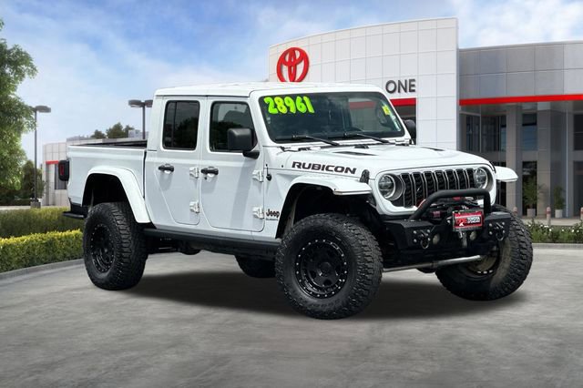Used 2021 Jeep Gladiator Rubicon AWD/4WD image 2