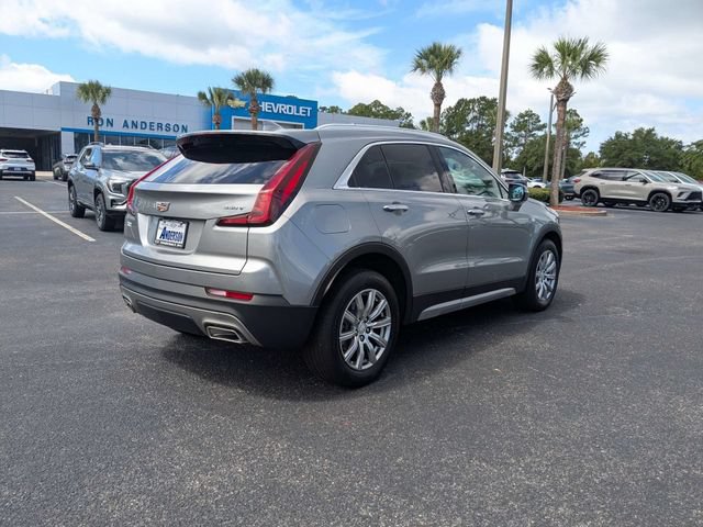 Used 2023 Cadillac XT4 Premium Luxury FWD image 3