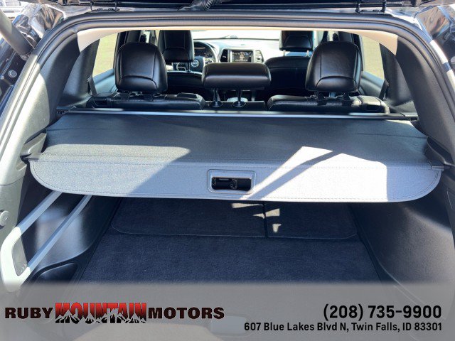 Used 2018 Jeep Cherokee Limited AWD/4WD image 30