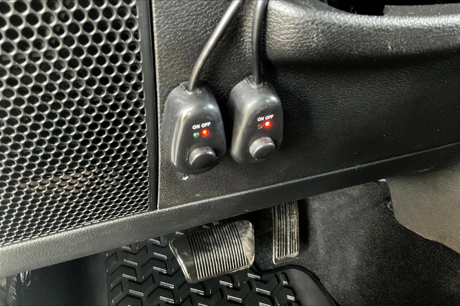 Used 2018 Jeep Wrangler Unlimited Rubicon w/ Cold Weather Group image 28