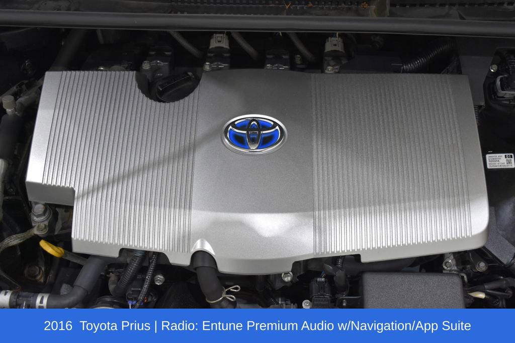Used 2016 Toyota Prius Four image 7