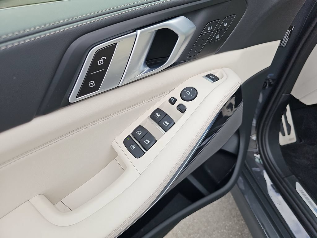 Certified 2024 BMW X5 M60i AWD/4WD image 19