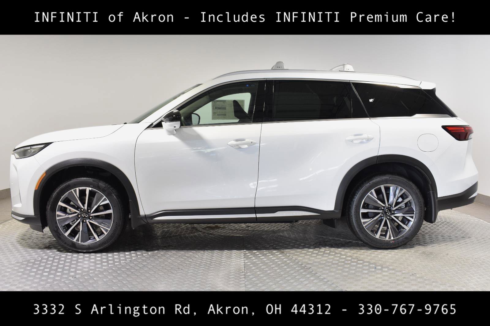 New 2026 INFINITI QX60 Luxe w/ Cargo Package image 2