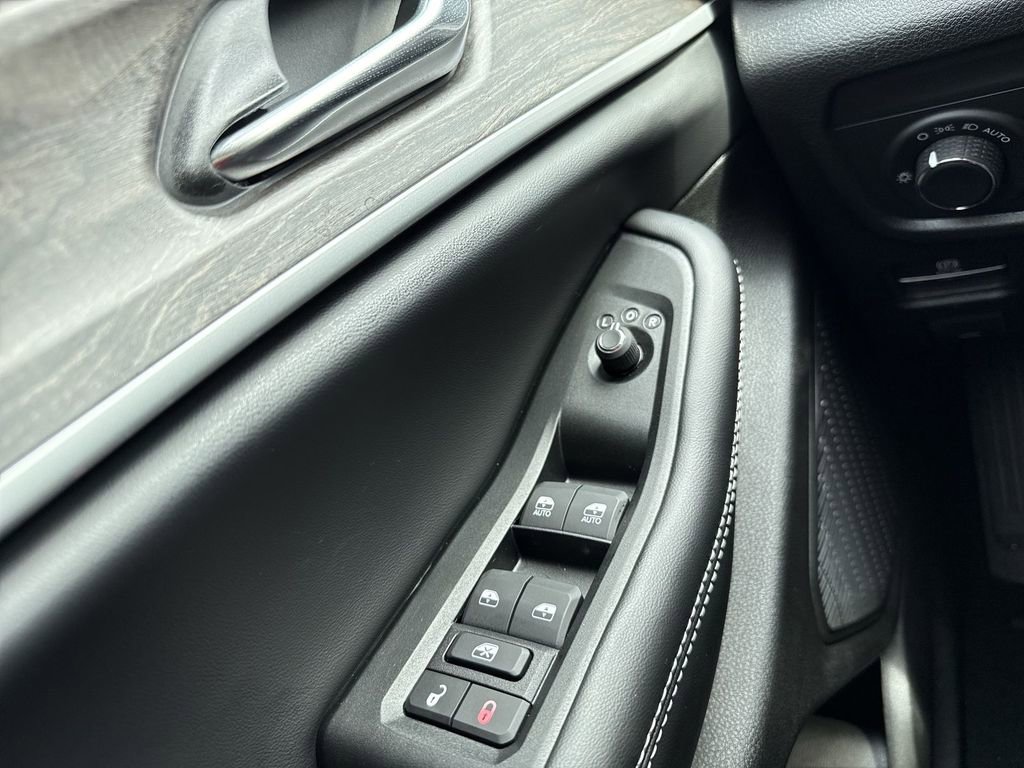 New 2026 Jeep Grand Cherokee L 4WD image 14