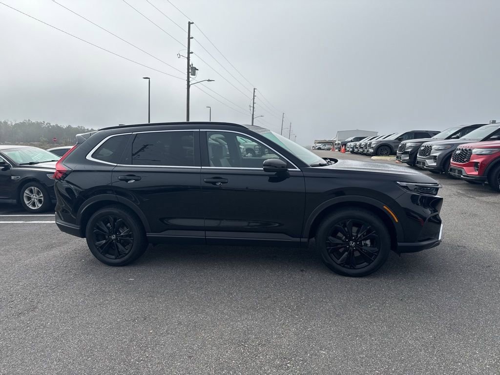 Used 2024 Honda CR-V Sport Touring image 2