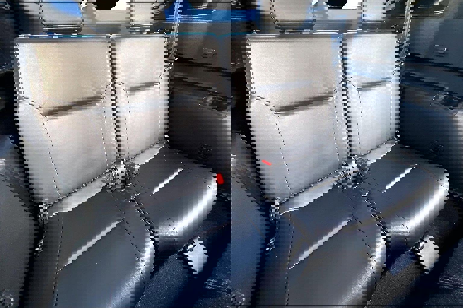 Used 2023 Mitsubishi Outlander SEL image 28