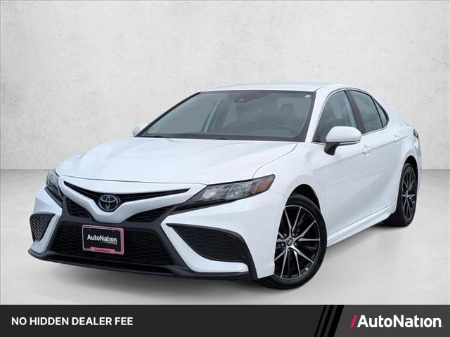 Certified 2024 Toyota Camry SE FWD image 1