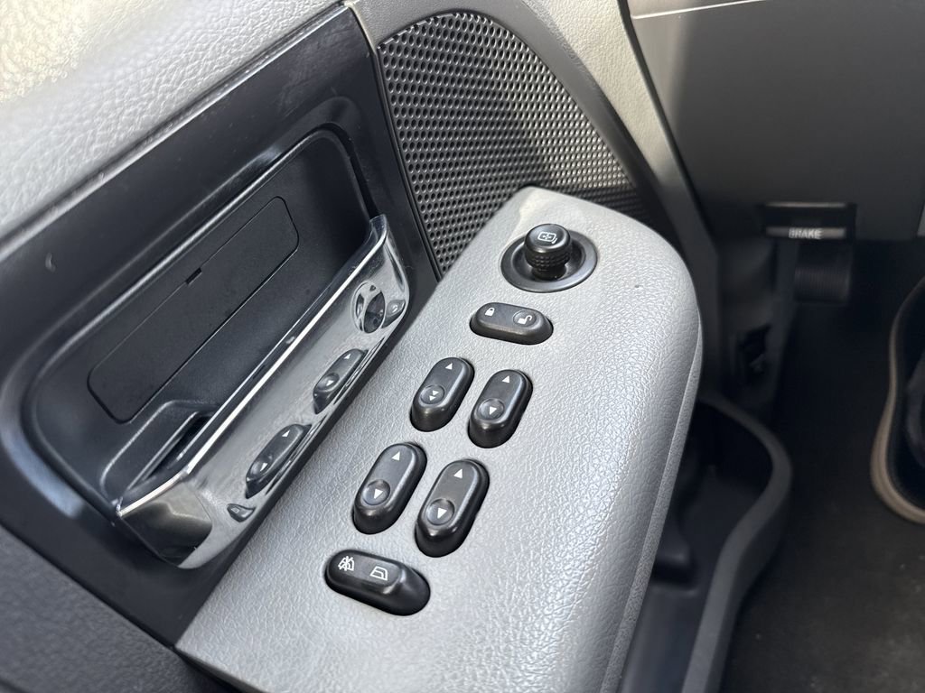 Used 2007 Ford F150 XLT AWD/4WD image 28