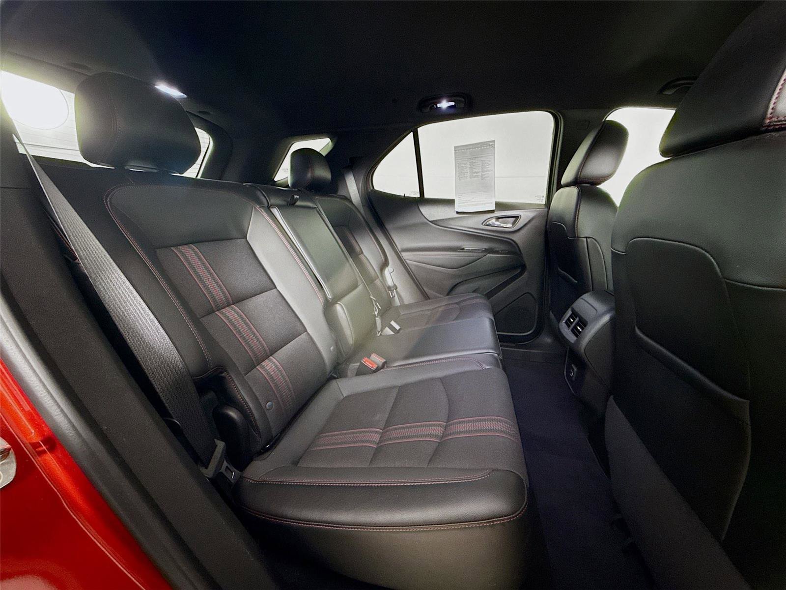 Used 2023 Chevrolet Equinox RS AWD/4WD image 27
