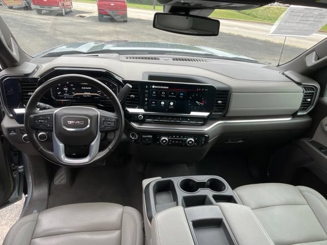 Used 2025 GMC Sierra 1500 SLT AWD/4WD image 9