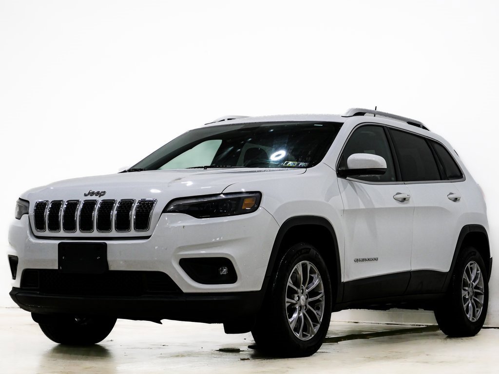 Used 2019 Jeep Cherokee Latitude Plus image 3