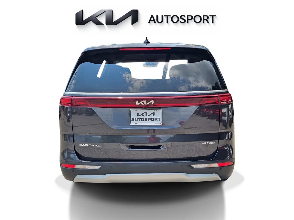 Certified 2023 Kia Carnival LX FWD image 11
