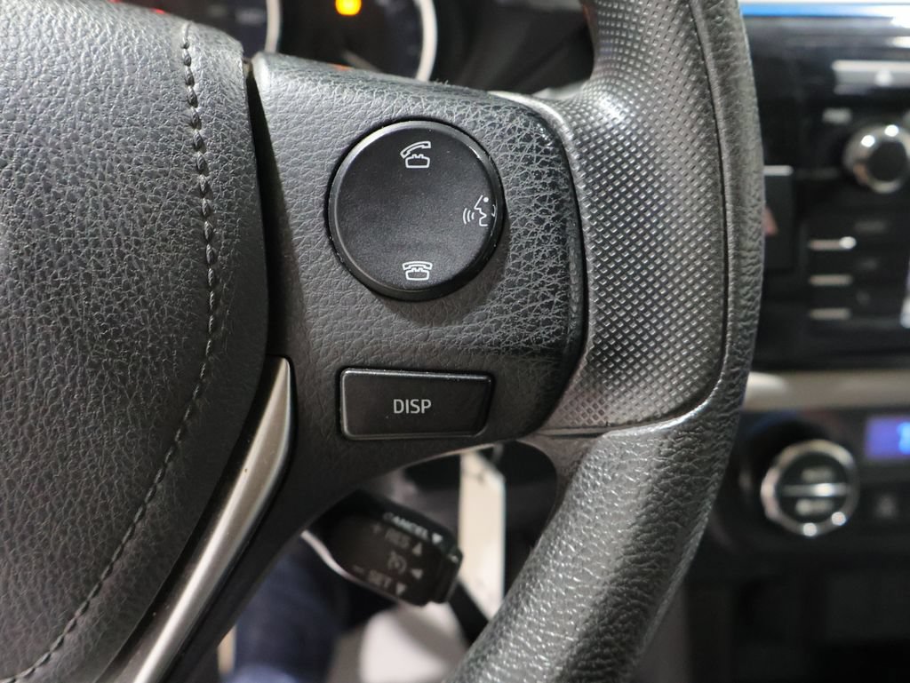 Used 2015 Toyota Corolla LE FWD image 32