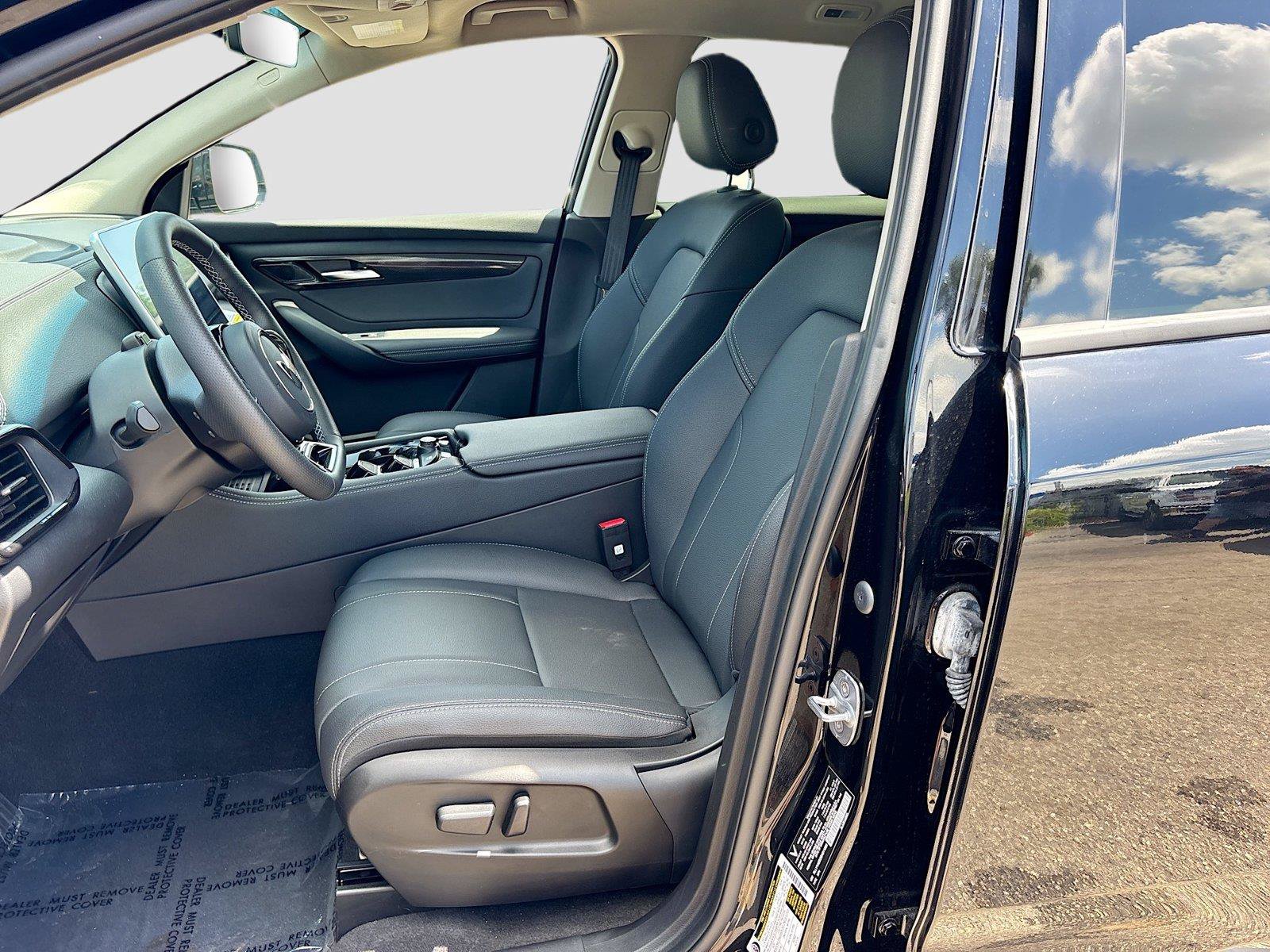 New 2025 VinFast VF 8 Eco AWD/4WD image 20