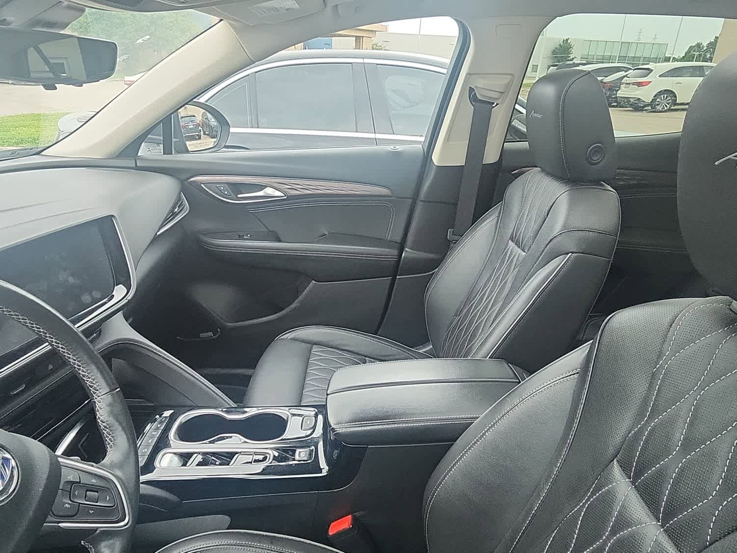 Used 2021 Buick Envision Avenir w/ Technology Package II AWD/4WD image 9