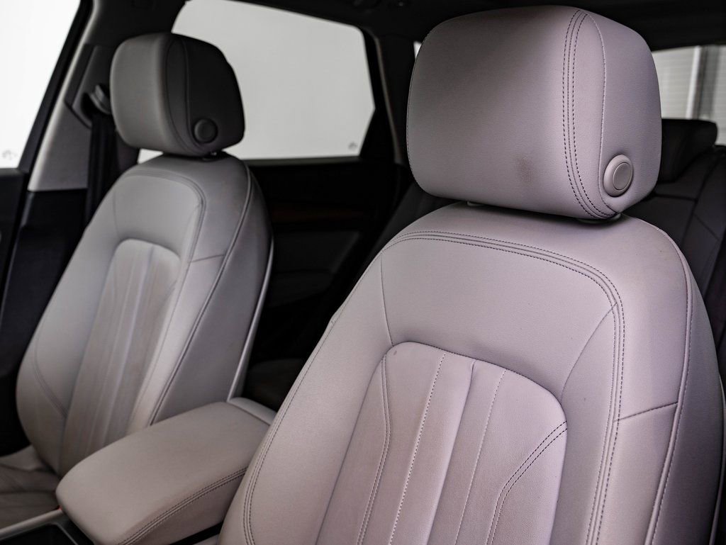 Used 2022 Audi Q5 2.0T Premium w/ Convenience Package image 25