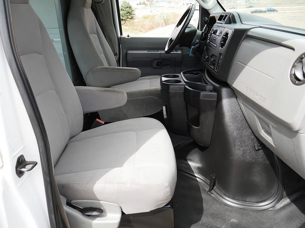 Used 2013 Ford E-250 and Econoline 250 RWD image 34